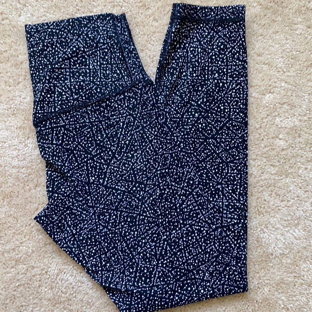 Lululemon Aligns 25” - LIKE NEW!